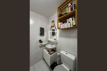 Apartamento à venda com 42m², 2 quartos e sem vaga Apartamento à venda com 42m², 2 quartos e sem vagaBanheiro