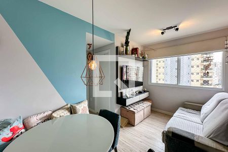 Sala de apartamento à venda com 2 quartos, 42m² em Santa Teresinha, São Paulo