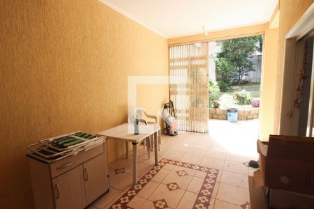 Casa à venda com 178m², 5 quartos e 3 vagasÁrea de Serviço