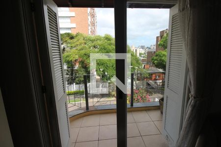 Casa à venda com 178m², 5 quartos e 3 vagasVista da Suíte 1