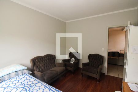 Casa à venda com 178m², 5 quartos e 3 vagasQuarto