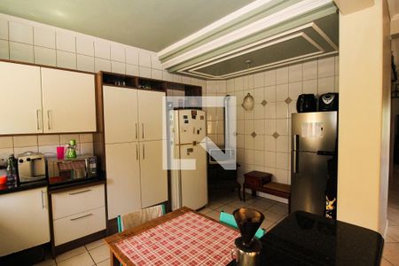 Casa à venda com 178m², 5 quartos e 3 vagasCozinha