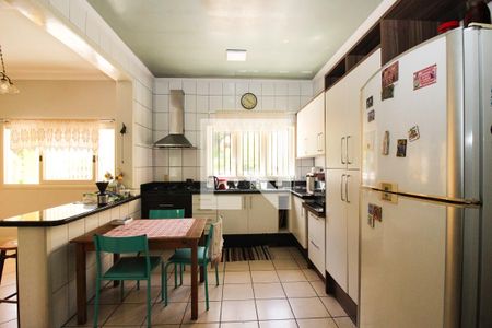 Casa à venda com 178m², 5 quartos e 3 vagasCozinha