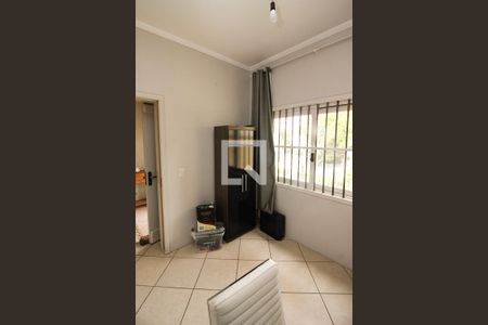 Casa à venda com 178m², 5 quartos e 3 vagasEscritório 1