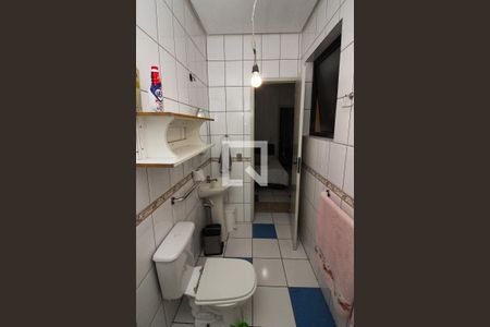 Casa à venda com 178m², 5 quartos e 3 vagasBanheiro de serviço