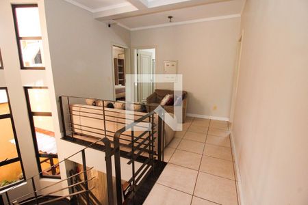 Casa à venda com 178m², 5 quartos e 3 vagasHall
