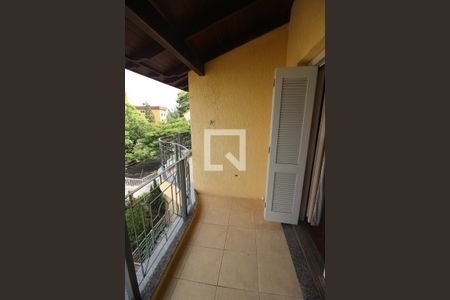 Casa à venda com 178m², 5 quartos e 3 vagasSacada da Suíte 2