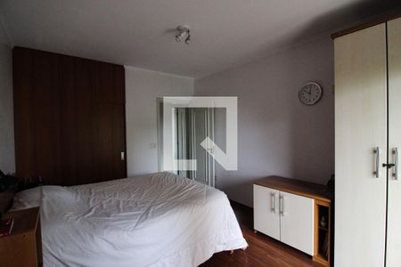 Casa à venda com 178m², 5 quartos e 3 vagasSuíte 1