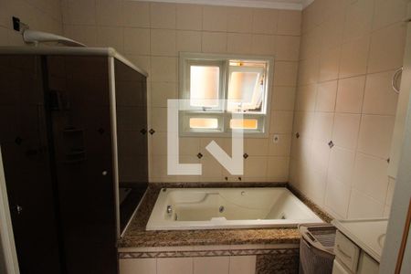 Casa à venda com 178m², 5 quartos e 3 vagasBanheiro da Suíte 1