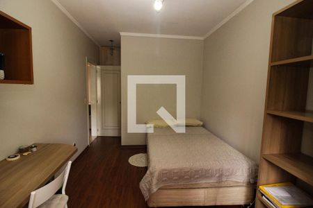 Casa à venda com 178m², 5 quartos e 3 vagasSuíte 4