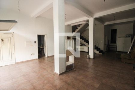 Casa à venda com 178m², 5 quartos e 3 vagasGaragem