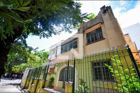 Apartamento à venda com 100m², 3 quartos e sem vagaFachada