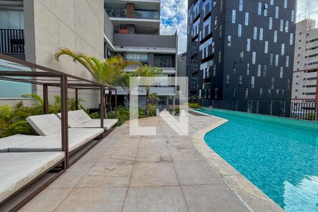 Apartamento à venda com 25m², 1 quarto e sem vaga Apartamento à venda com 25m², 1 quarto e sem vagaÁrea comum - Piscina
