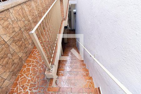 Casa à venda com 173m², 4 quartos e 2 vagasEscada da Casa 2