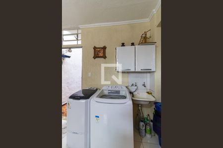 Casa à venda com 173m², 4 quartos e 2 vagasLavanderia da Casa 2