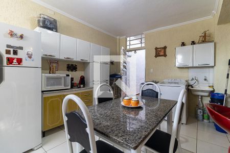 Casa à venda com 173m², 4 quartos e 2 vagasCozinha da Casa 2