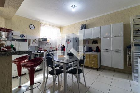 Casa à venda com 173m², 4 quartos e 2 vagasCozinha da Casa 2