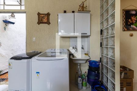 Casa à venda com 173m², 4 quartos e 2 vagasLavanderia da Casa 2