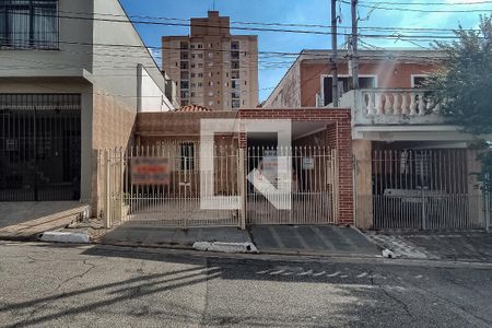 Casa à venda com 173m², 4 quartos e 2 vagasFachada