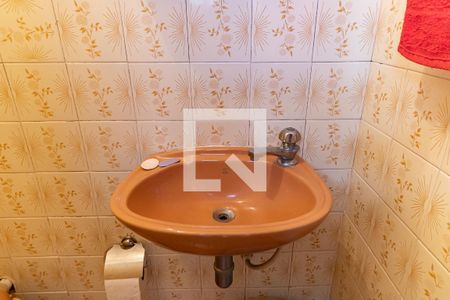 Casa à venda com 173m², 4 quartos e 2 vagasBanheiro de Serviço da Casa 1