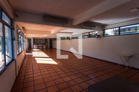 Apartamento para alugar com 65m², 2 quartos e 1 vagaÁrea comum 