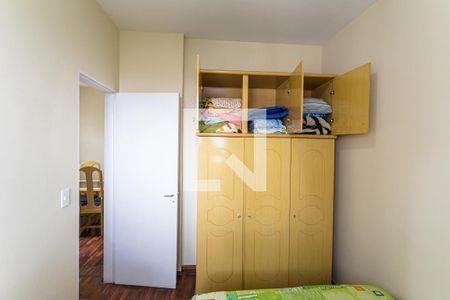 Apartamento para alugar com 65m², 2 quartos e 1 vagaArmário do Quarto 1