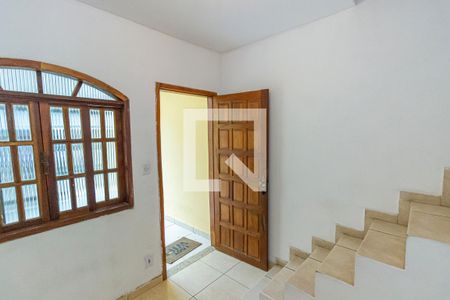 Sala de casa para alugar com 2 quartos, 55m² em Vila Valqueire, Rio de Janeiro