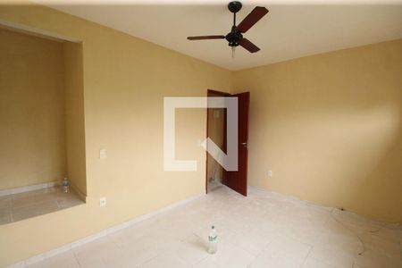 Quarto 1 de casa para alugar com 2 quartos, 120m² em Honório Gurgel, Rio de Janeiro