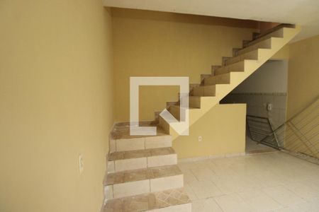 Sala de casa para alugar com 2 quartos, 120m² em Honório Gurgel, Rio de Janeiro