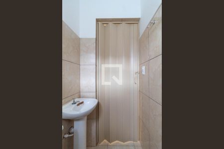 Banheiro  de casa para alugar com 1 quarto, 35m² em Jardim Jaú (zona Leste), São Paulo