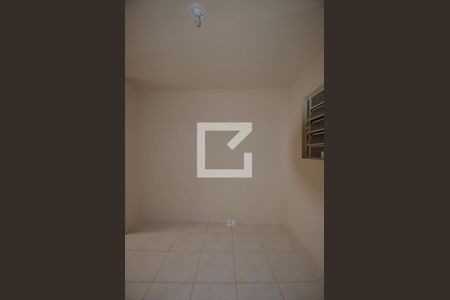 Copa de casa para alugar com 3 quartos, 100m² em Marechal Hermes, Rio de Janeiro