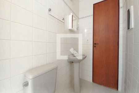 Banheiro de apartamento à venda com 1 quarto, 53m² em Botafogo, Campinas