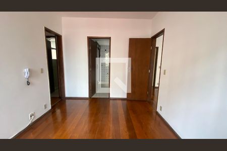 Sala 2 de apartamento para alugar com 3 quartos, 170m² em Coração Eucarístico, Belo Horizonte