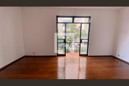 Sala 1 de apartamento para alugar com 3 quartos, 170m² em Coração Eucarístico, Belo Horizonte