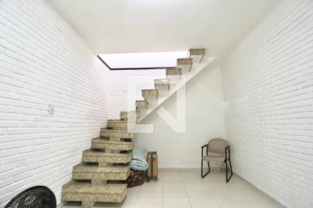 Sala  de casa para alugar com 4 quartos, 270m² em Vila Libanesa, São Paulo