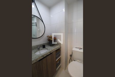 Apartamento à venda com 64m², 2 quartos e 1 vagaBanheiro Social