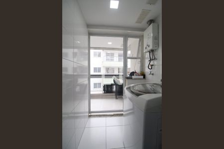 Apartamento à venda com 64m², 2 quartos e 1 vagaÁrea de serviço 