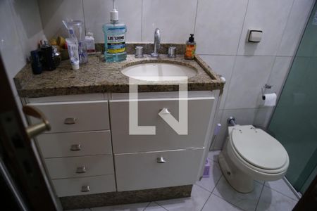 Casa à venda com 128m², 3 quartos e 4 vagasBanheiro da Suíte