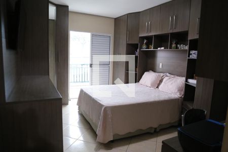 Casa à venda com 128m², 3 quartos e 4 vagasSuíte