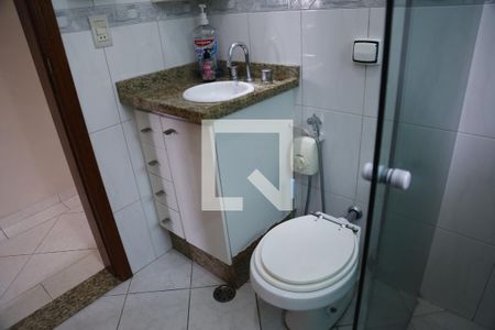 Casa à venda com 128m², 3 quartos e 4 vagasBanheiro Social