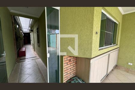 Casa à venda com 128m², 3 quartos e 4 vagasCorredor Laterla