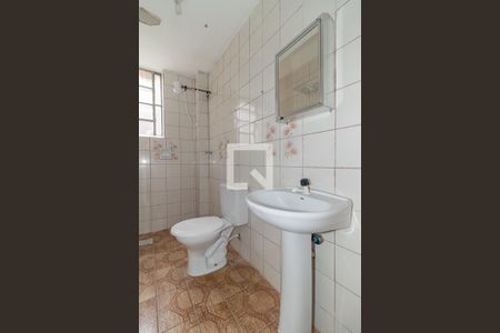 Banheiro da Suíte de apartamento para alugar com 1 quarto, 54m² em Jardim Itu, Porto Alegre