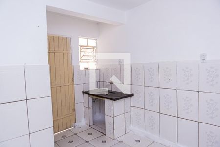 Sala e cozinha de casa para alugar com 1 quarto, 35m² em Jardim Matarazzo, São Paulo