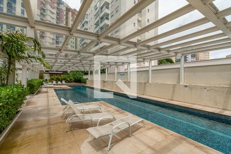 Apartamento para alugar com 50m², 1 quarto e 2 vagas Apartamento para alugar com 50m², 1 quarto e 2 vagasÁrea comum - Piscina Coberta Aquecida