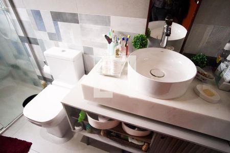 Casa à venda com 570m², 8 quartos e 4 vagas Casa à venda com 570m², 8 quartos e 4 vagasBanheiro 2 casa 2