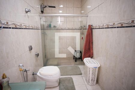 Casa à venda com 570m², 8 quartos e 4 vagas Casa à venda com 570m², 8 quartos e 4 vagasBanheiro do quarto 3