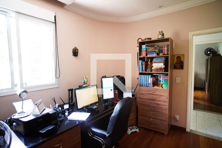 Casa à venda com 570m², 8 quartos e 4 vagas Casa à venda com 570m², 8 quartos e 4 vagasEscritorio 2