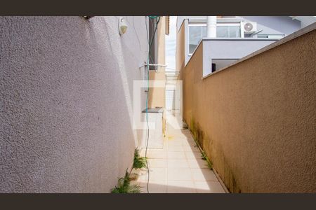 Casa de condomínio para alugar com 120m², 3 quartos e 2 vagasCorredor