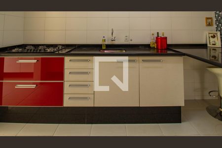 Casa de condomínio para alugar com 120m², 3 quartos e 2 vagasDetalhe da cozinha