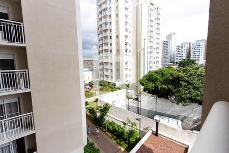 Apartamento para alugar com 38m², 2 quartos e sem vagaVaranda